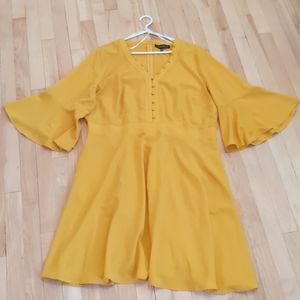 Mustard yellow Eloquii dress💛